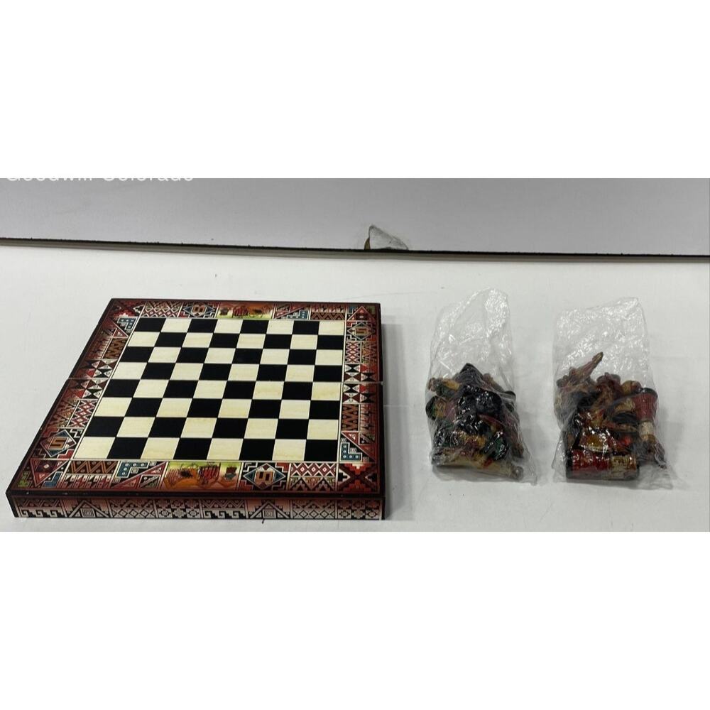 VINTAGE PERUVIAN CHESS SET FOLDING BOARD CASE